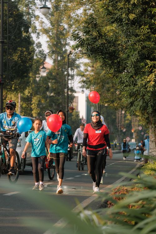 Race photo from Happy One Decade Unpad Runner