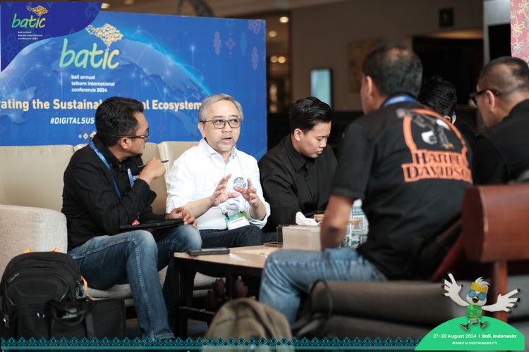 Race photo from Telin Batic 2024 Photo Search