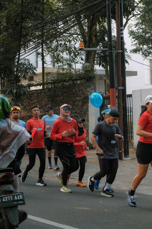 Race photo from Happy One Decade Unpad Runner