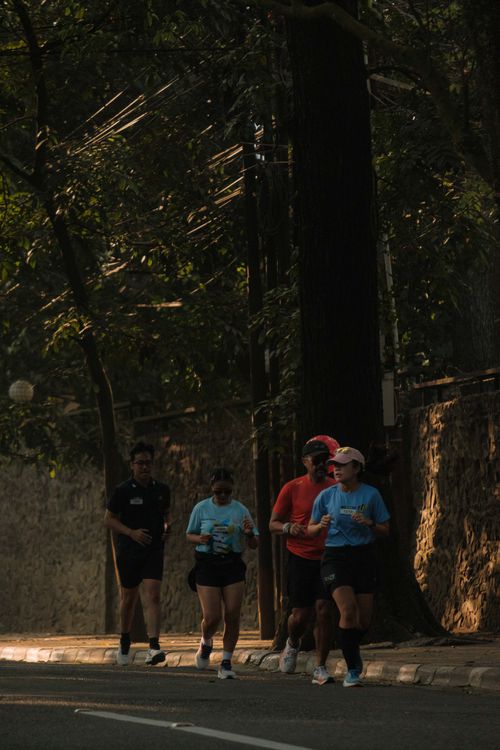 Race photo from Happy One Decade Unpad Runner