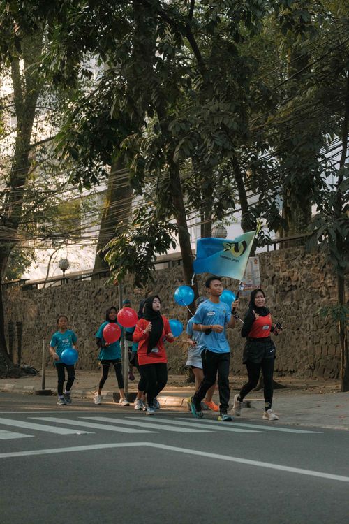 Race photo from Happy One Decade Unpad Runner