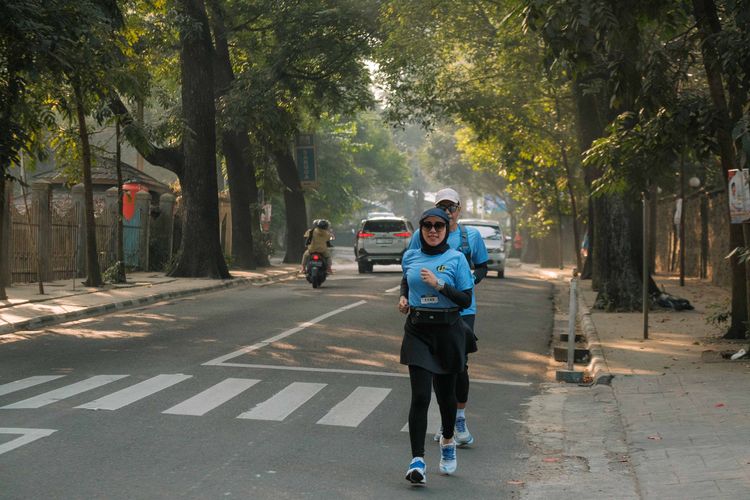 Race photo from Happy One Decade Unpad Runner