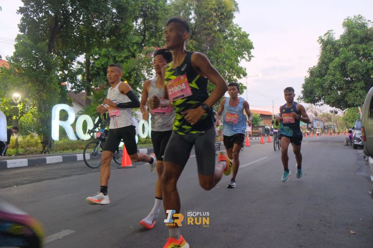Race photo from Isoplus Run 2024 Surabaya