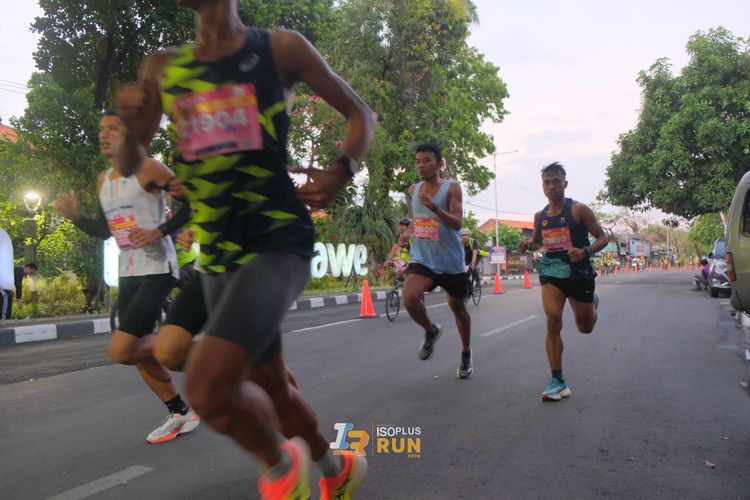 Race photo from Isoplus Run 2024 Surabaya