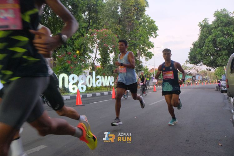 Race photo from Isoplus Run 2024 Surabaya