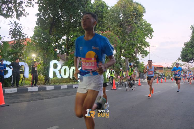 Race photo from Isoplus Run 2024 Surabaya