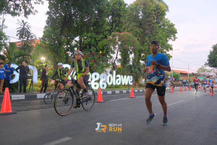 Race photo from Isoplus Run 2024 Surabaya