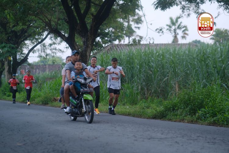 Race photo from Kediri Half Marathon 2025