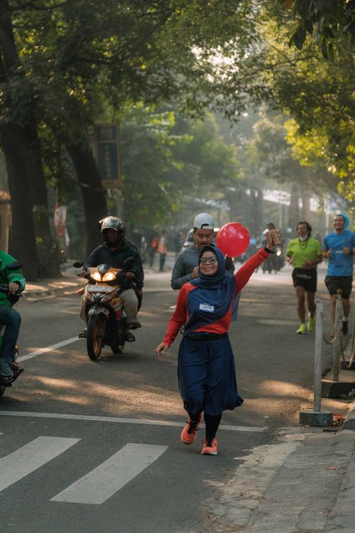 Race photo from Happy One Decade Unpad Runner