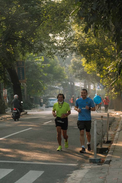 Race photo from Happy One Decade Unpad Runner