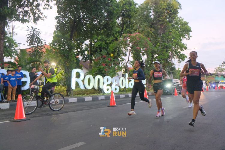 Race photo from Isoplus Run 2024 Surabaya