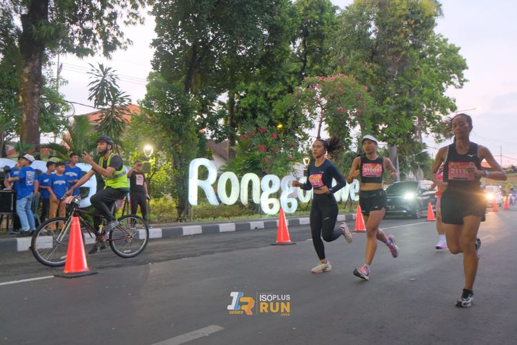 Race photo from Isoplus Run 2024 Surabaya
