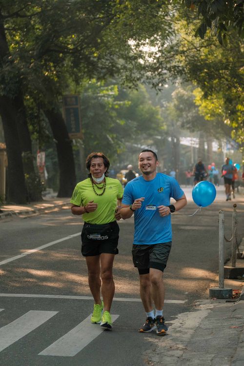 Race photo from Happy One Decade Unpad Runner