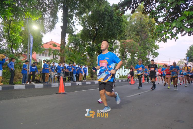 Race photo from Isoplus Run 2024 Surabaya