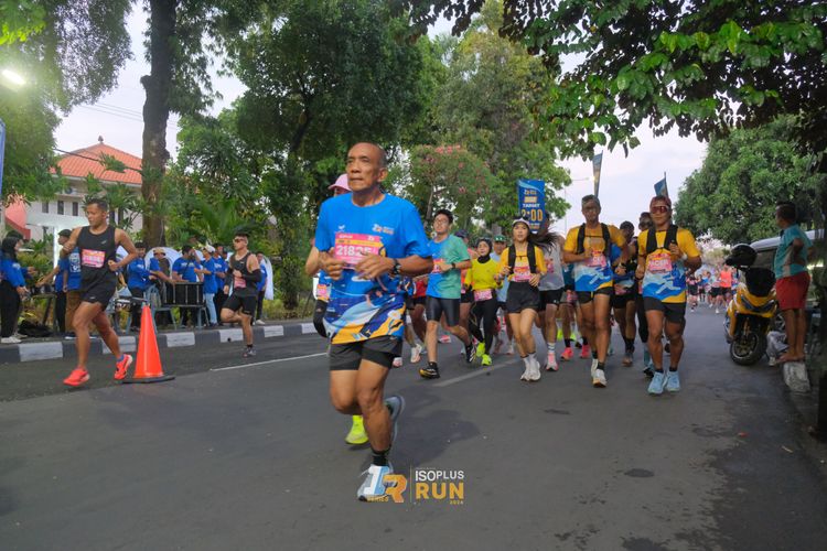 Race photo from Isoplus Run 2024 Surabaya
