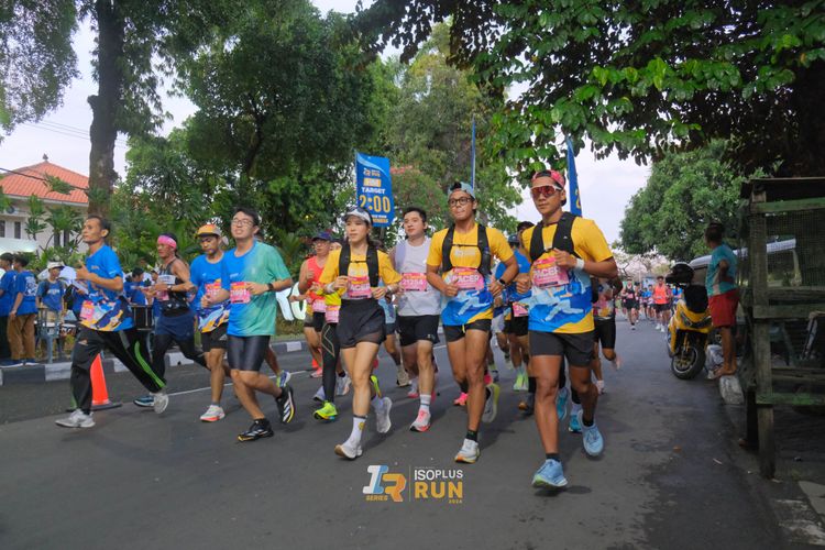 Race photo from Isoplus Run 2024 Surabaya
