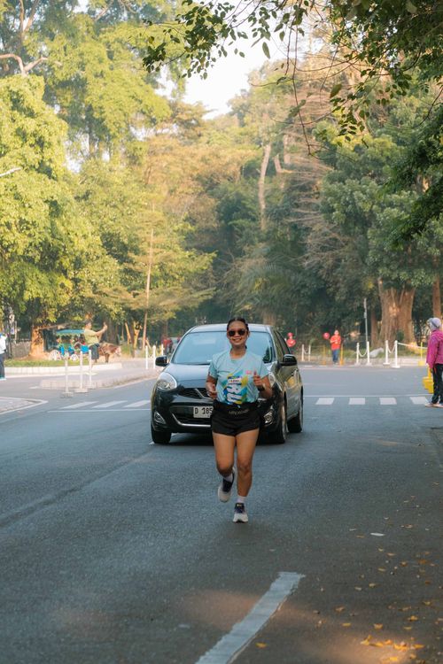 Race photo from Happy One Decade Unpad Runner