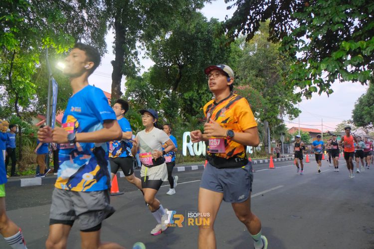 Race photo from Isoplus Run 2024 Surabaya