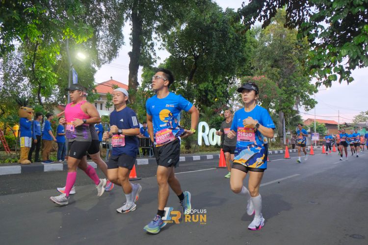Race photo from Isoplus Run 2024 Surabaya