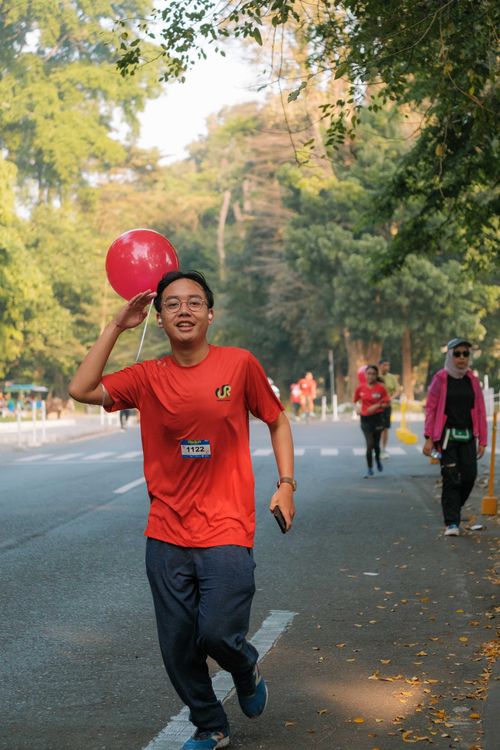 Race photo from Happy One Decade Unpad Runner