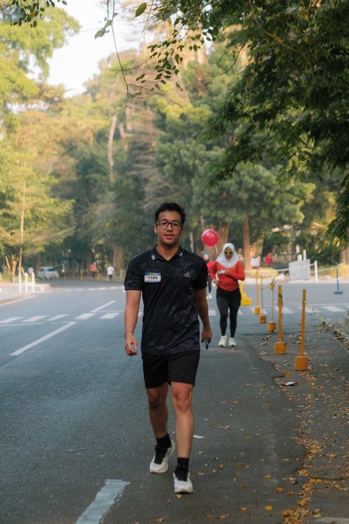 Race photo from Happy One Decade Unpad Runner