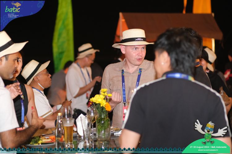 Race photo from Telin Batic 2024 Photo Search