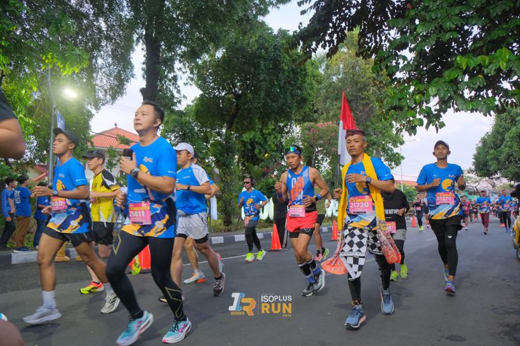 Race photo from Isoplus Run 2024 Surabaya
