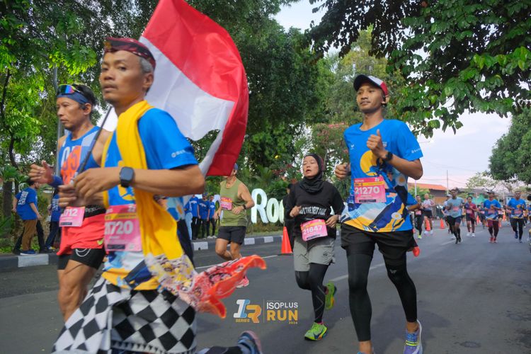 Race photo from Isoplus Run 2024 Surabaya