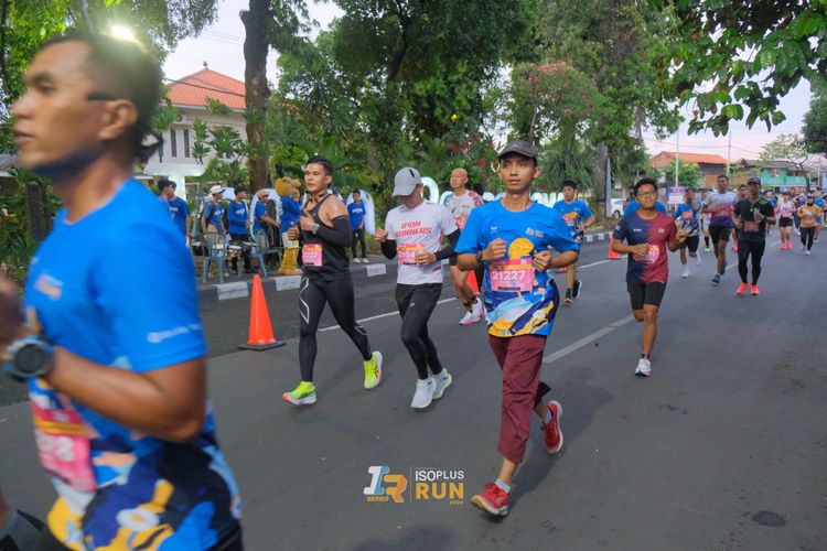 Race photo from Isoplus Run 2024 Surabaya