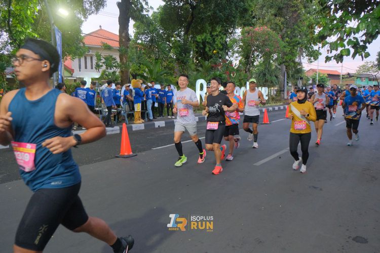Race photo from Isoplus Run 2024 Surabaya