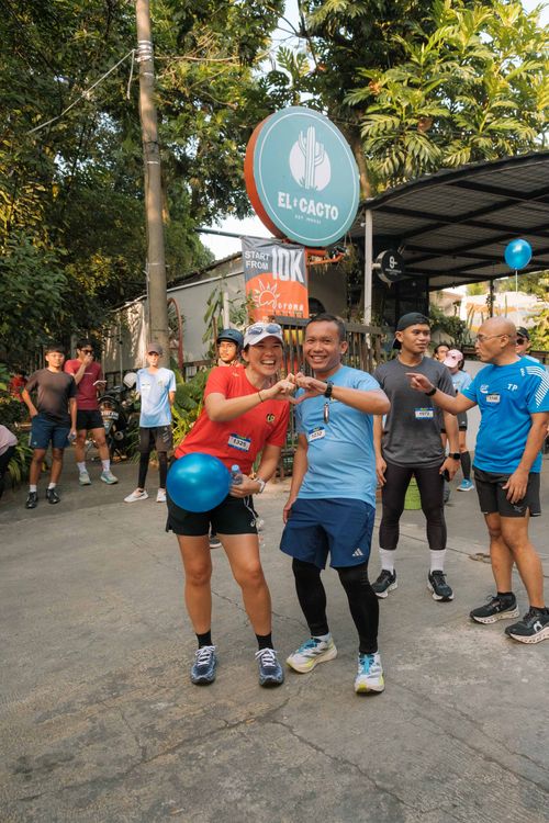 Race photo from Happy One Decade Unpad Runner