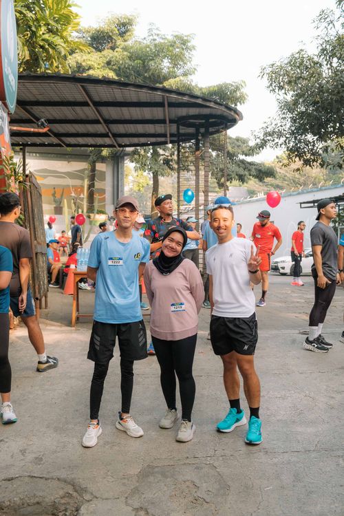 Race photo from Happy One Decade Unpad Runner