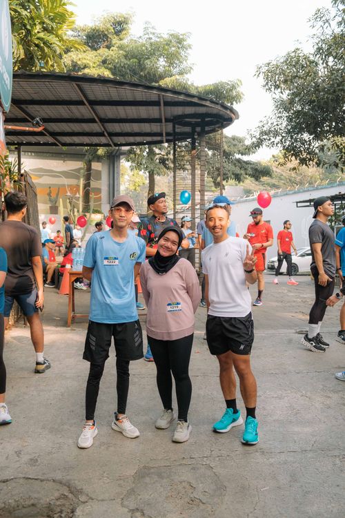Race photo from Happy One Decade Unpad Runner