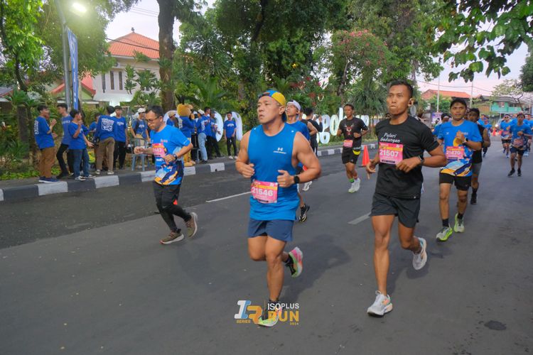 Race photo from Isoplus Run 2024 Surabaya