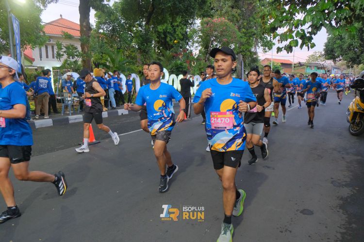 Race photo from Isoplus Run 2024 Surabaya