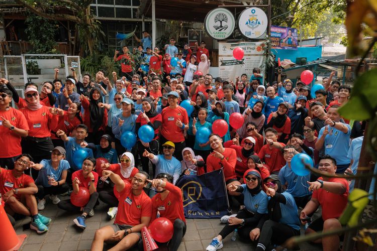 Race photo from Happy One Decade Unpad Runner