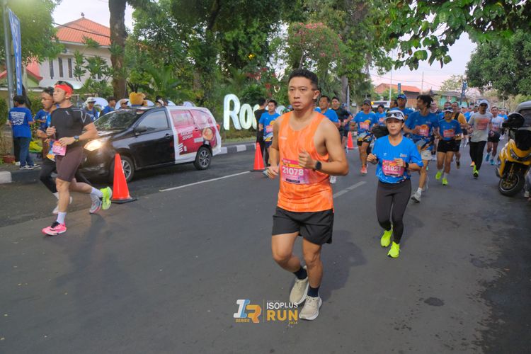 Race photo from Isoplus Run 2024 Surabaya
