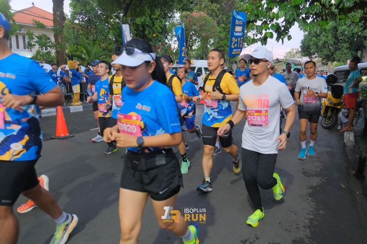 Race photo from Isoplus Run 2024 Surabaya
