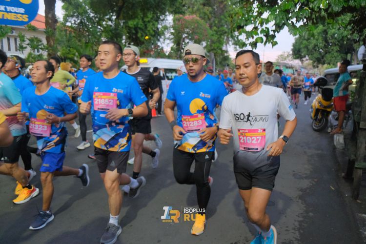 Race photo from Isoplus Run 2024 Surabaya