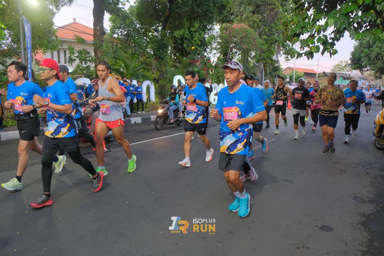 Race photo from Isoplus Run 2024 Surabaya