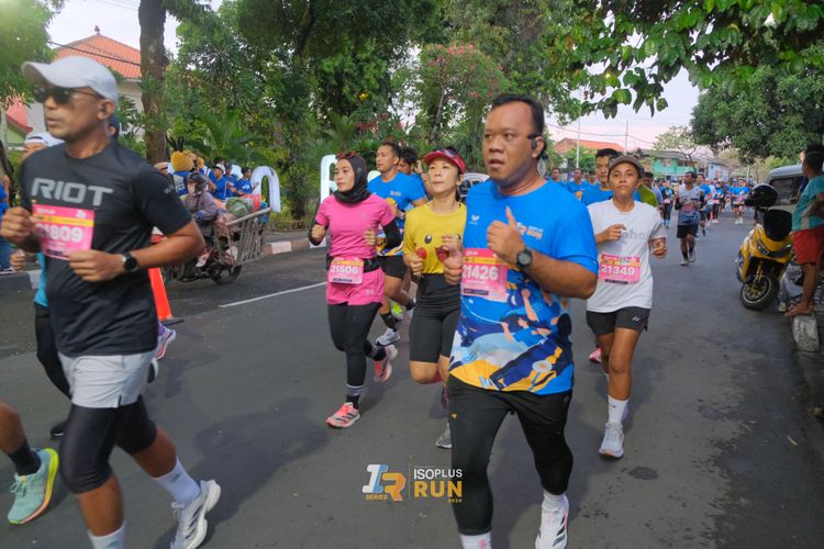 Race photo from Isoplus Run 2024 Surabaya