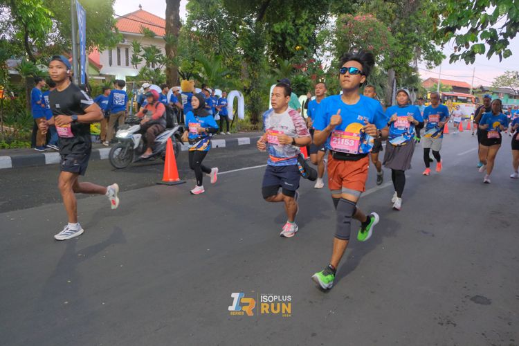 Race photo from Isoplus Run 2024 Surabaya