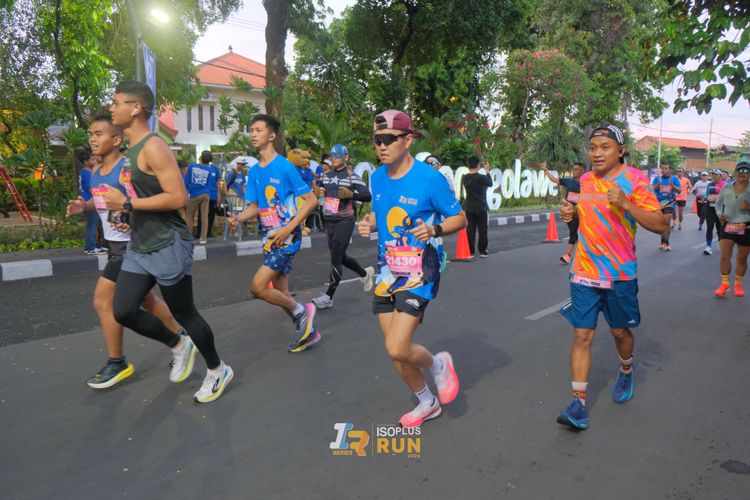 Race photo from Isoplus Run 2024 Surabaya