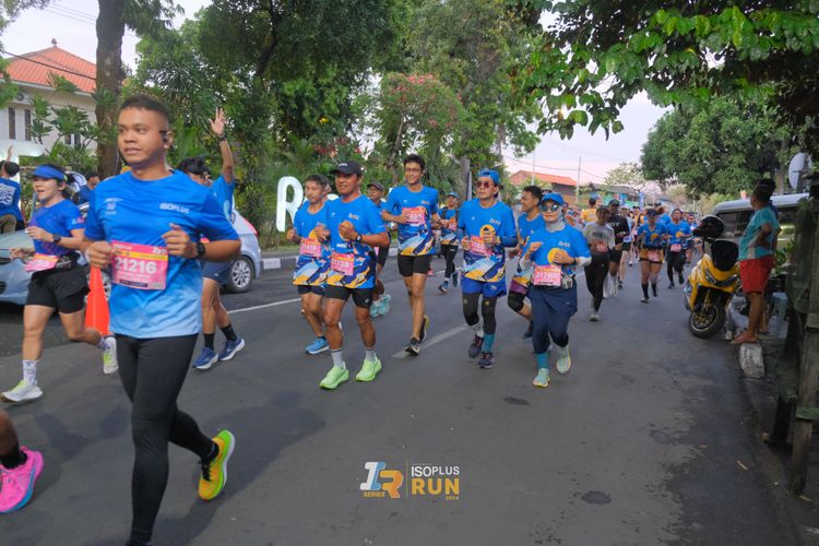 Race photo from Isoplus Run 2024 Surabaya
