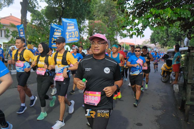 Race photo from Isoplus Run 2024 Surabaya