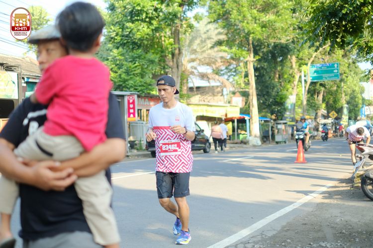 Race photo from Kediri Half Marathon 2024