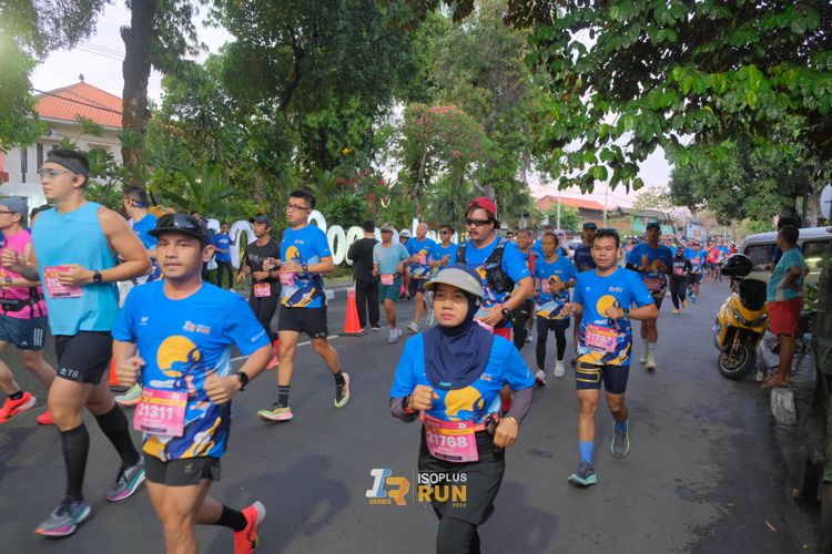 Race photo from Isoplus Run 2024 Surabaya