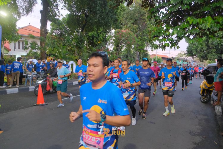 Race photo from Isoplus Run 2024 Surabaya