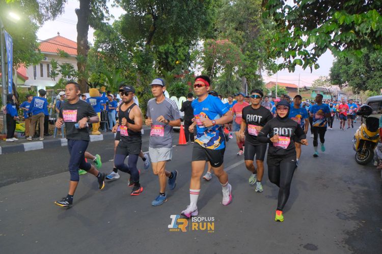 Race photo from Isoplus Run 2024 Surabaya