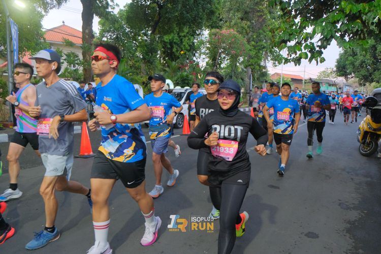 Race photo from Isoplus Run 2024 Surabaya
